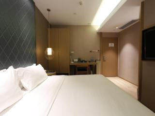 Ibis Styles XM Zhongshan Hotel - 1