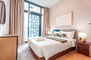 Modern 1BHK Near AUH Airport For 3 Guests - 0