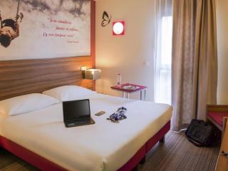 ibis Styles Castres - 1