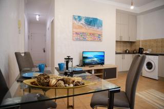 Cozy Central Apartments - 3