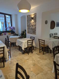 Deiana affittacamere e pizzeria - 1