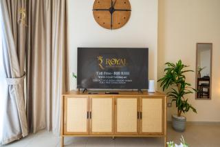 Luxury 2BR Apartment in Mangrove Al Reem - 5