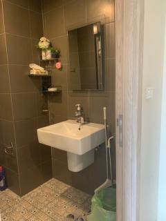 Exclusive Apartment with Pool - Self Check In - 4