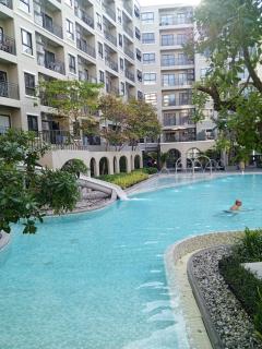 Exclusive Condo with Pool - 5