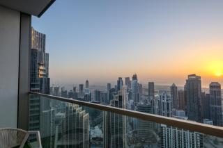 60th High Floor - full World islands, Downtown and Ocean View - high quality Design and Furniture - 2 Bedroom - 5