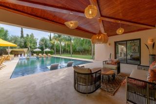 OASIS VILLA - Prime Location - Full Staff - Cinema - 4