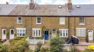 Riverside Cottage Retreat Hertford Town Sleeps 6 - 5