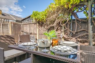 Riverside Cottage Retreat Hertford Town Sleeps 6 - 6