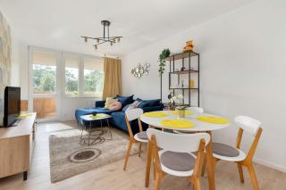 Piękny Słoneczny Apartament Blisko Plaży dla 4 Osób by Noclegi Renters - 2