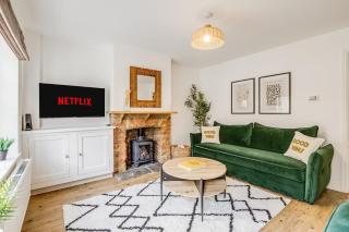 Riverside Cottage Retreat Hertford Town Sleeps 6 - 8