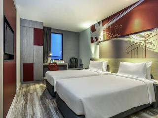 ibis Bangkok IMPACT - 1