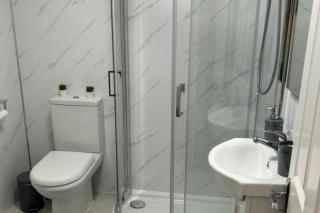 2 Bedroom Apartment - City View Wifi - 9