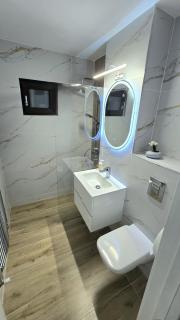 Ultracentral Luxury - 1