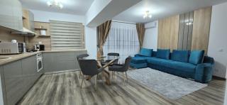 Ultracentral Luxury - 6