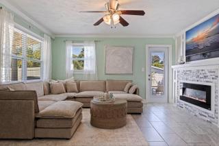 Stylish St Pete Vacation Home with Private Pool! - 7