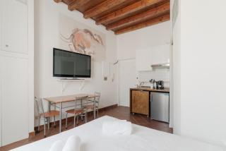 GuestHost - Comfy Studio Apartment Navigli Milano - 6