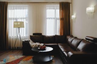 Balcony View on Alexandru cel Bun - Massive Living & SofaBed - AC & Bean-Coffee Bar - GrandStay - 4