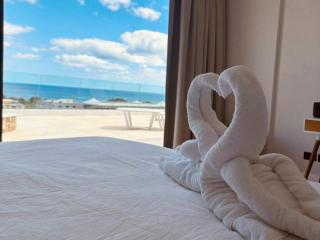 Skyline & Seaview Penthouse - 9