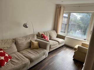 Large Rooms with Desk, Gardens & Great Transport - 6