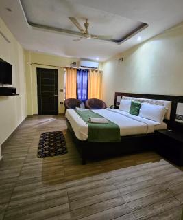 GO-GO Stops Hotel - 0