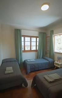 Hermosa Mansión-Pileta c/borde infinito y parrilla - 1