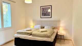 Oulu Modern 2BR with Sauna, Patio and Parking, 10 min to Center - 0