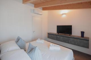 GoHost - The Corridor near the Station - 2