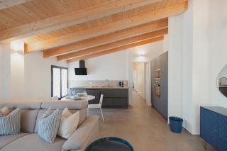 GoHost - The Corridor near the Station - 9