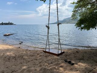 Sweta Takawiri island cottage - 3