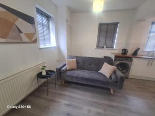 City Two Bed Apartment - 6