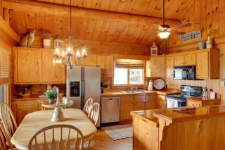 Lake Broward Cabin with Private Boat Launch and Dock! - 7