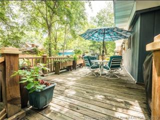 Central located large home on quiet wooded street - 4