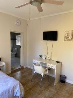 Cozy Private Room - 3