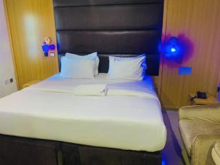 Vienna International Hotel - 1