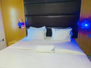 Vienna International Hotel - 2