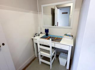 The Sandcastle - Apartment in Villa - 9