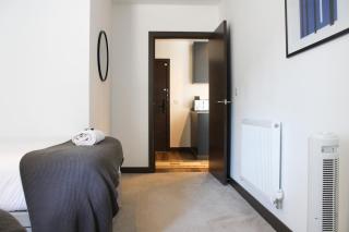 The Sunrise Den, Modern 2-Bed Apartment, Free Parking - 7