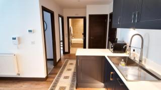 The Sunrise Den, Modern 2-Bed Apartment, Free Parking - 2