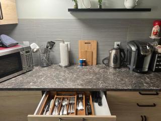 Quaint 1 bedroom lower suite in Victoria, BC - Victoria - 9