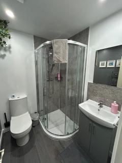 Chloes Holiday Apartments - 4
