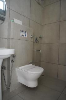 7Sky Hotel and Restaurant - 4