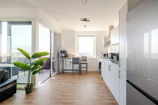 The London City ViewPoint Modern 2-Bed Stay In East London - 1