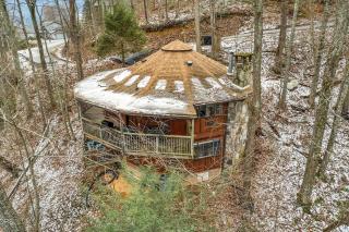 Hideaway Chalet - Hot Tub in the Treetops, Arcade Games, + Close to Ober Mountain! - 9