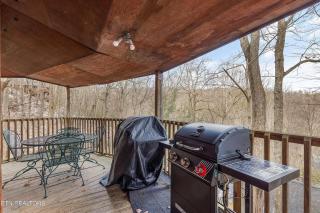 Hideaway Chalet - Hot Tub in the Treetops, Arcade Games, + Close to Ober Mountain! - 5