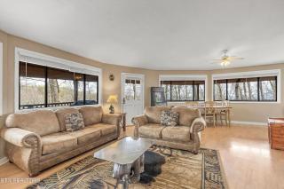 Hideaway Chalet - Hot Tub in the Treetops, Arcade Games, + Close to Ober Mountain! - 3
