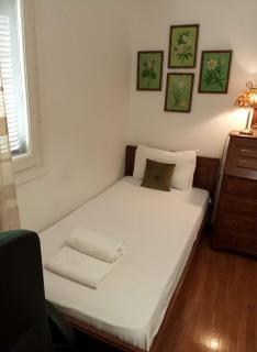 Family-Friendly Comfort in the Heart of Koukaki - 1