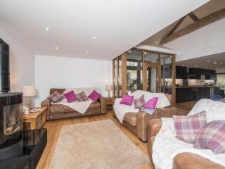 Harewood Barn - 9