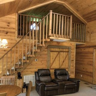 Smoky Mtn Memories Family Cabin Near Pigeon Forge- Hot Tub, Fireplace & Free Daily Tickets - 4