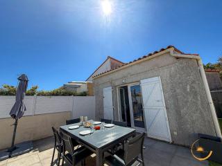 South Side, Pool, BBQ and AIR CONDITIONING - 3