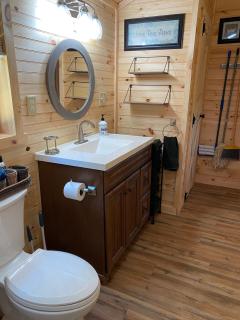Charis Cabin at Siloam Valley - Graceful Glamping NEAR Ark Encounter - 8